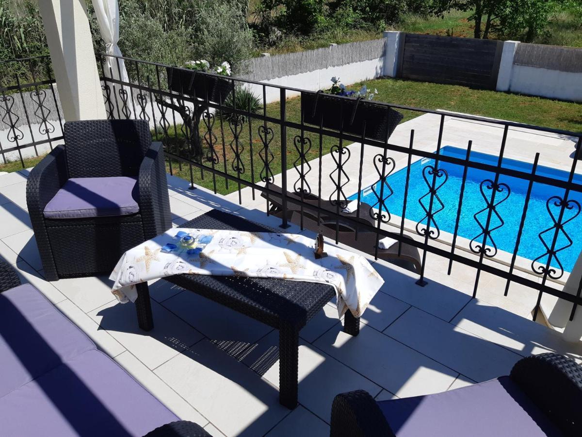 Villa La Felice Πόρετς Εξωτερικό φωτογραφία
