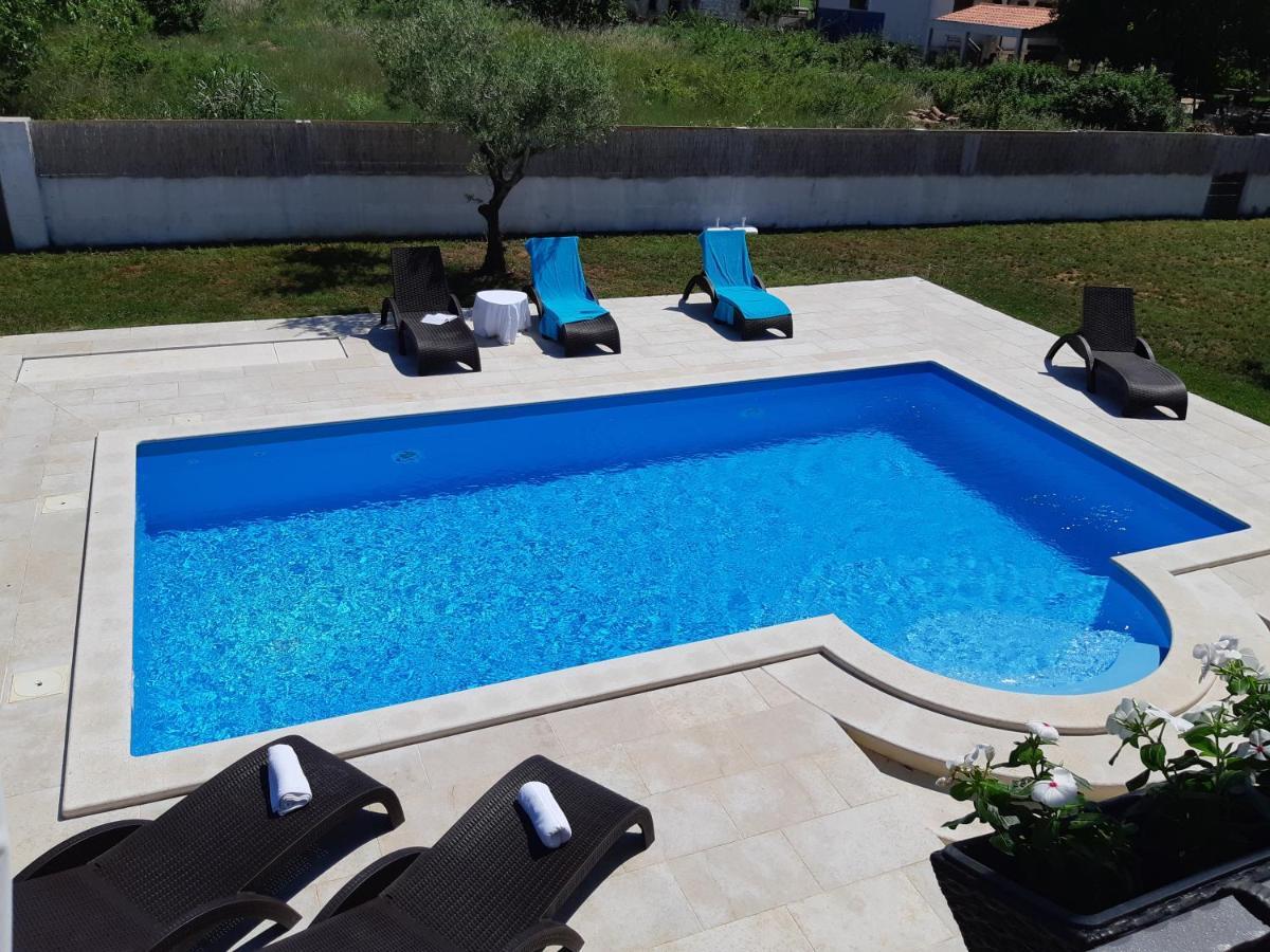 Villa La Felice Πόρετς Εξωτερικό φωτογραφία